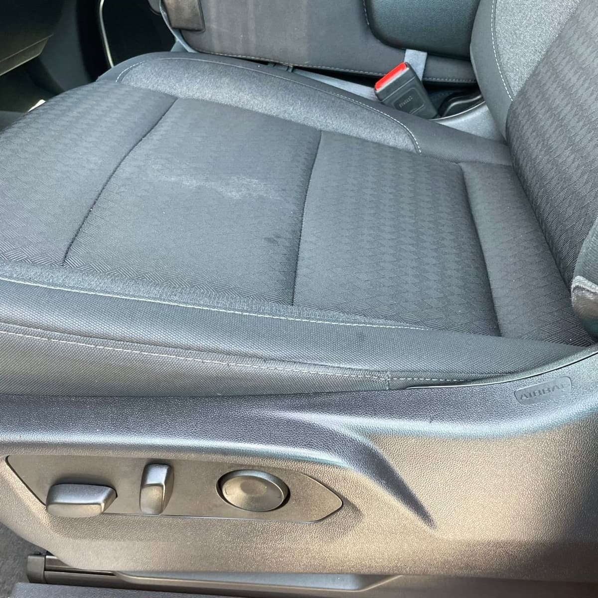 2025 Chevrolet Silverado 1500 - Image 23