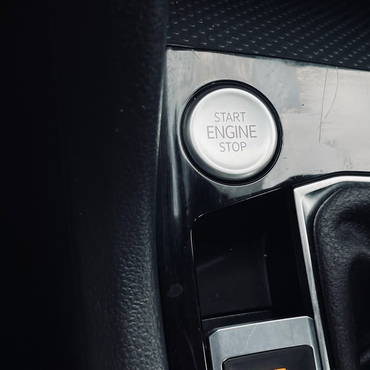 2024 Volkswagen Taos - Image 14