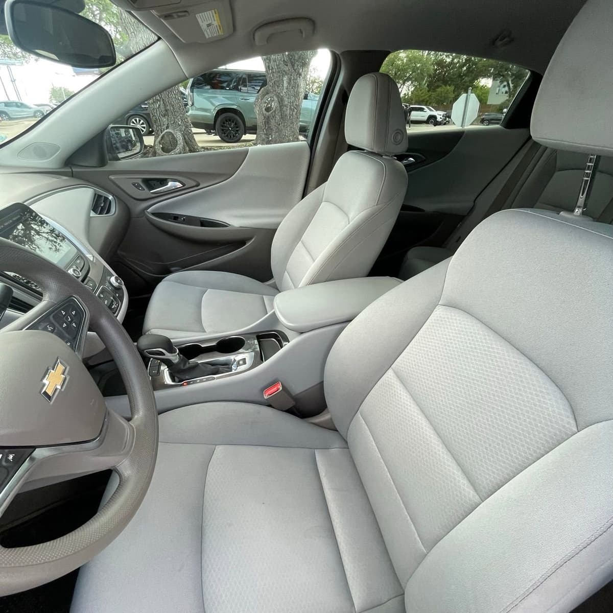 2024 Chevrolet Malibu - Image 21