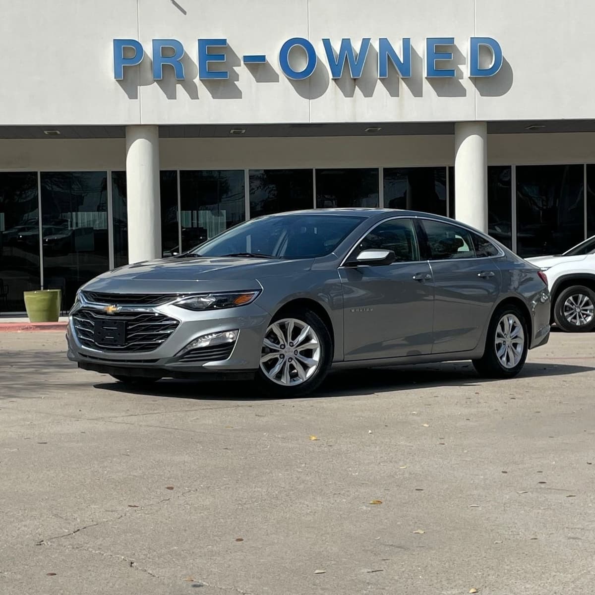 2024 Chevrolet Malibu - Image 1