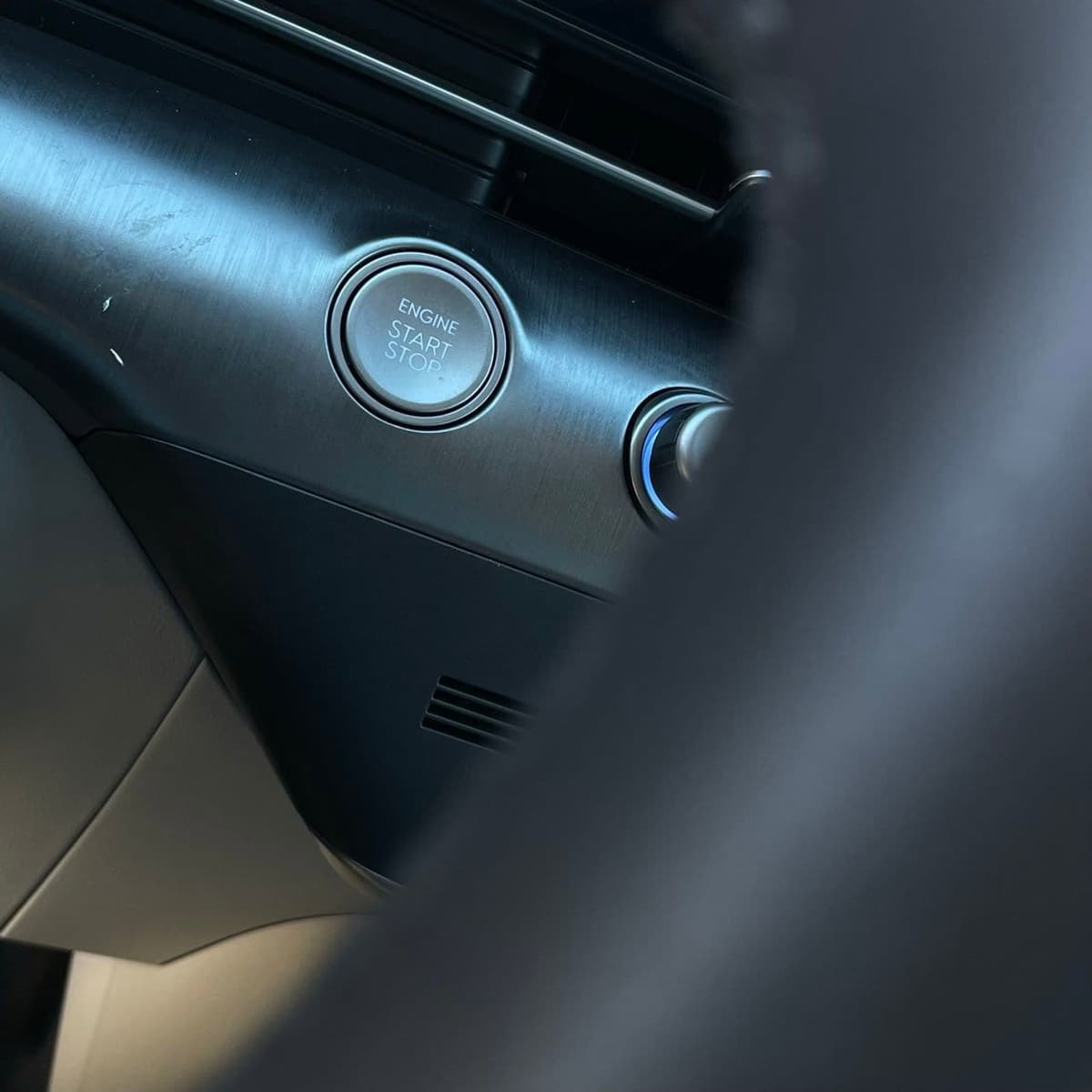 2025 Hyundai Kona - Image 15