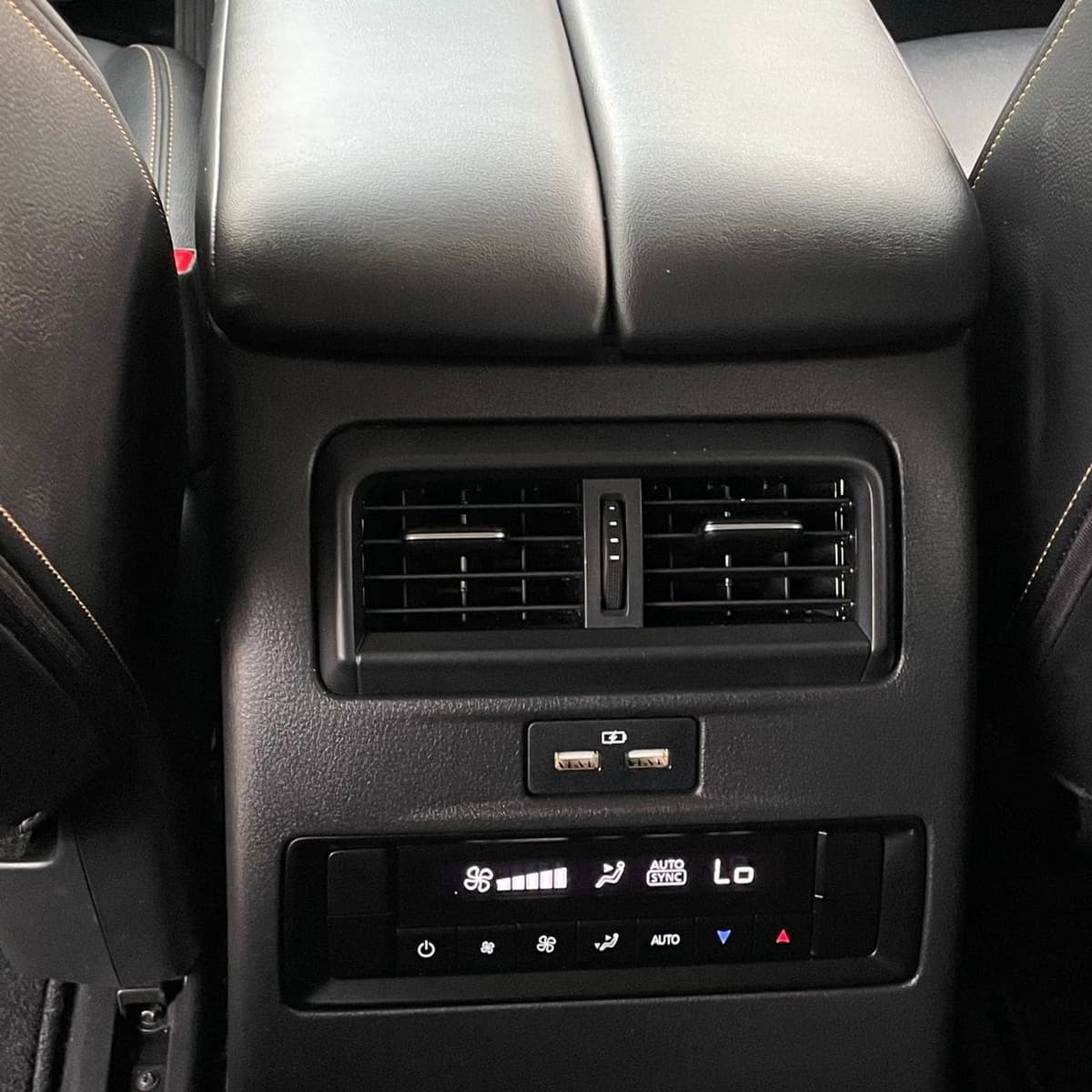 2024 Mazda CX-90 - Image 25