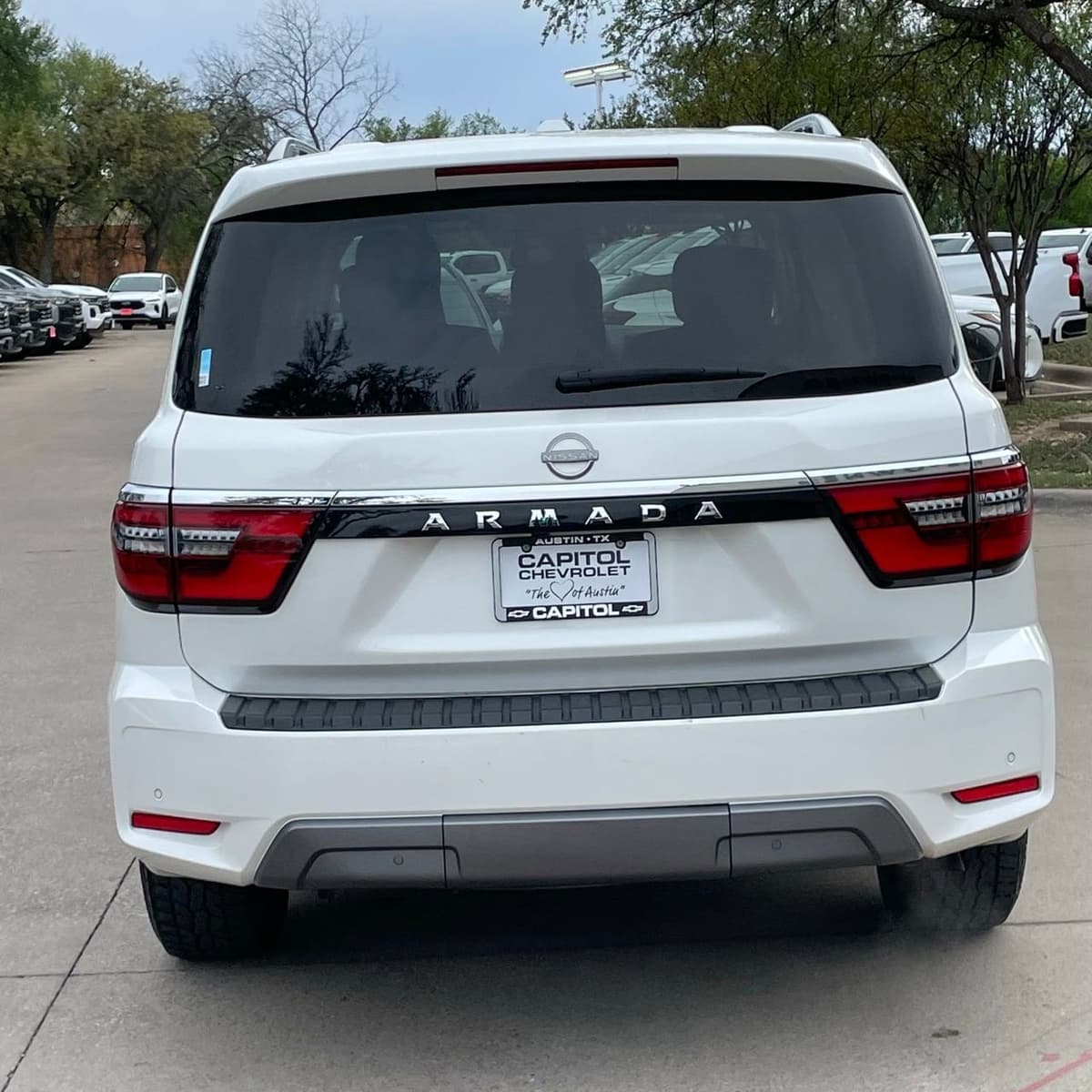 2024 Nissan Armada - Image 5