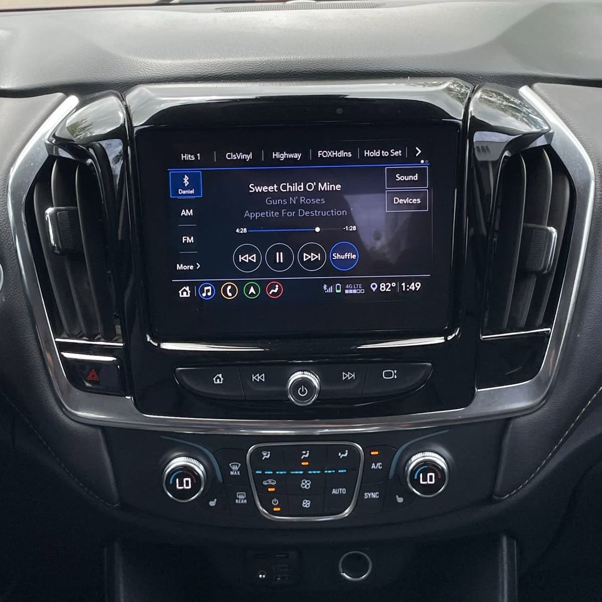 2020 Chevrolet Traverse - Image 18