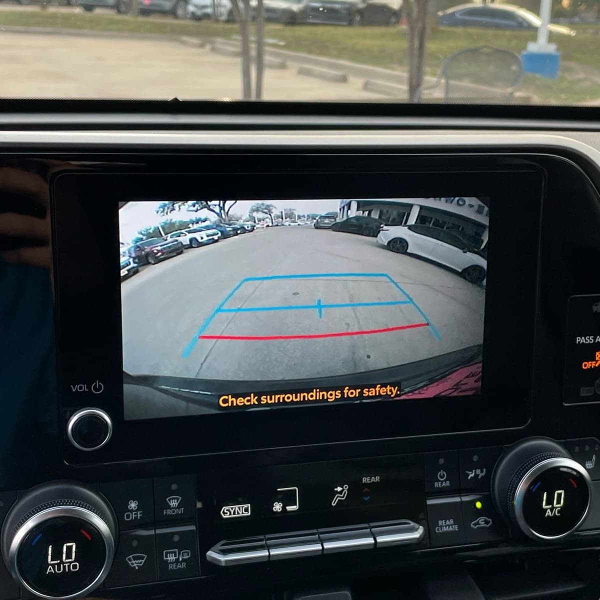 2024 Toyota Highlander - Image 19