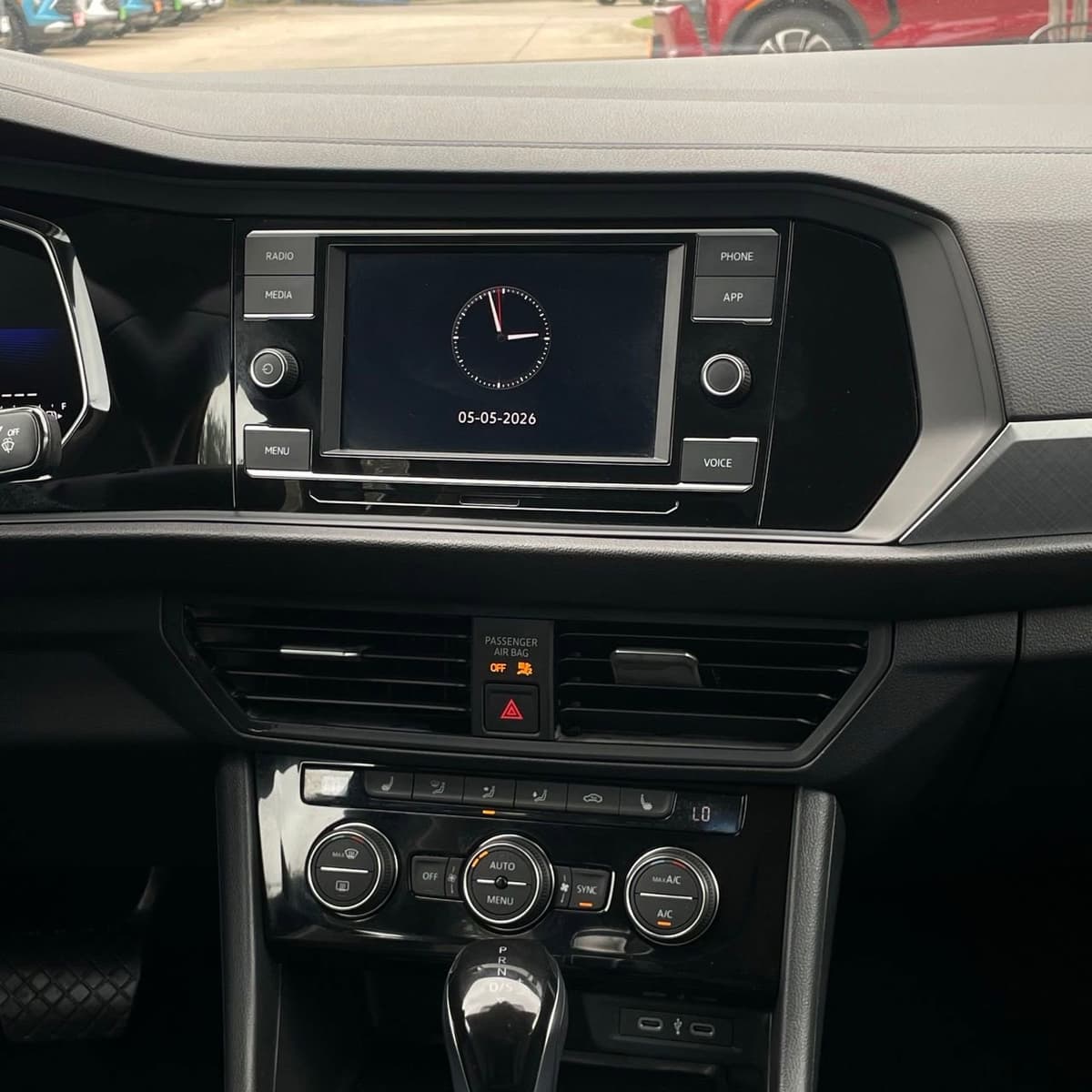2024 Volkswagen Jetta - Image 18