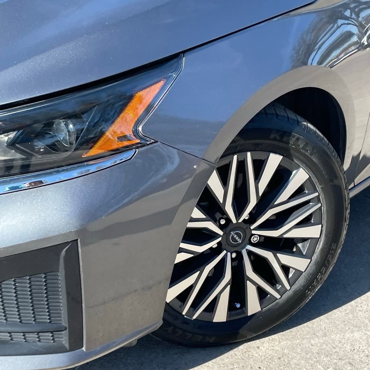 2024 Nissan Altima - Image 9