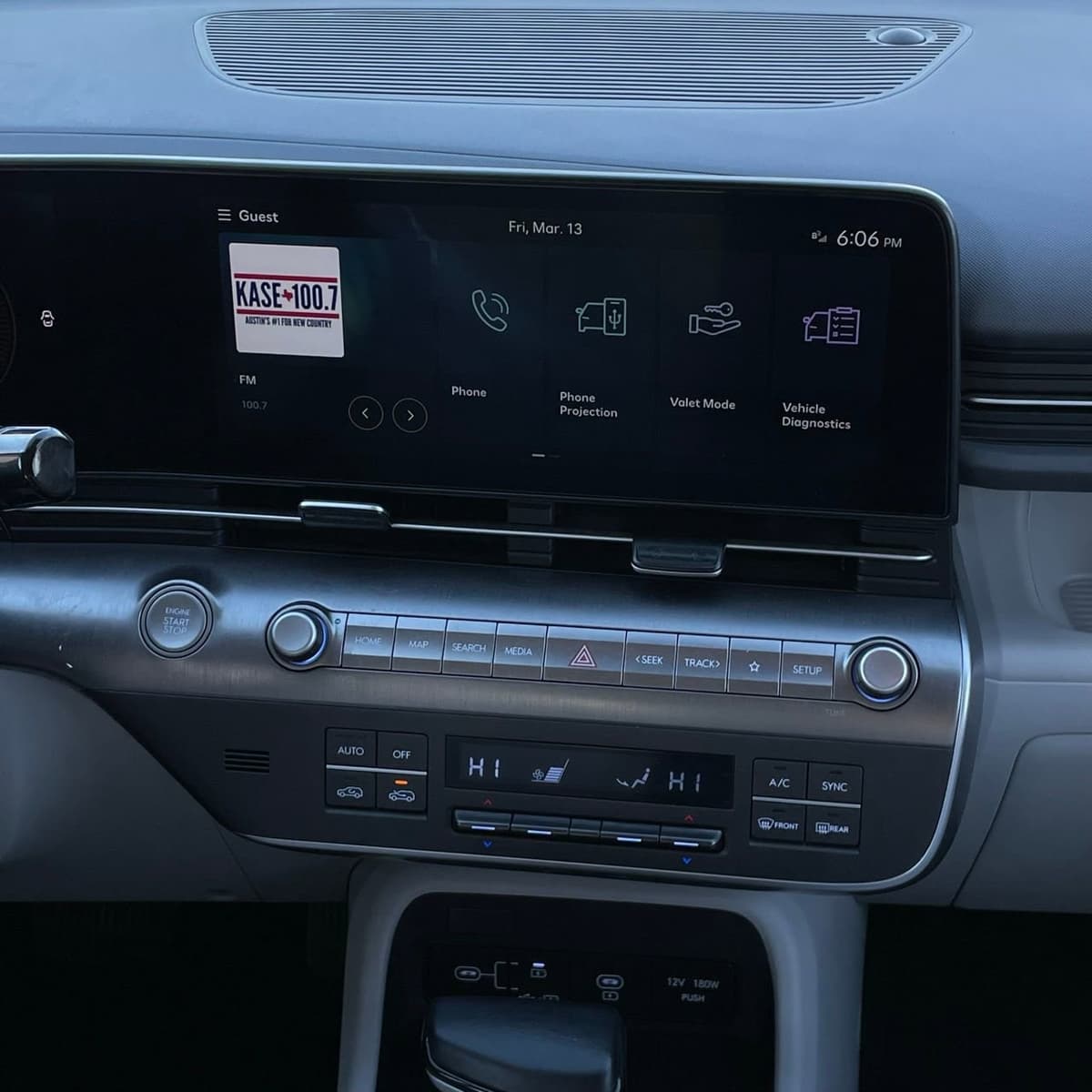 2025 Hyundai Kona - Image 16