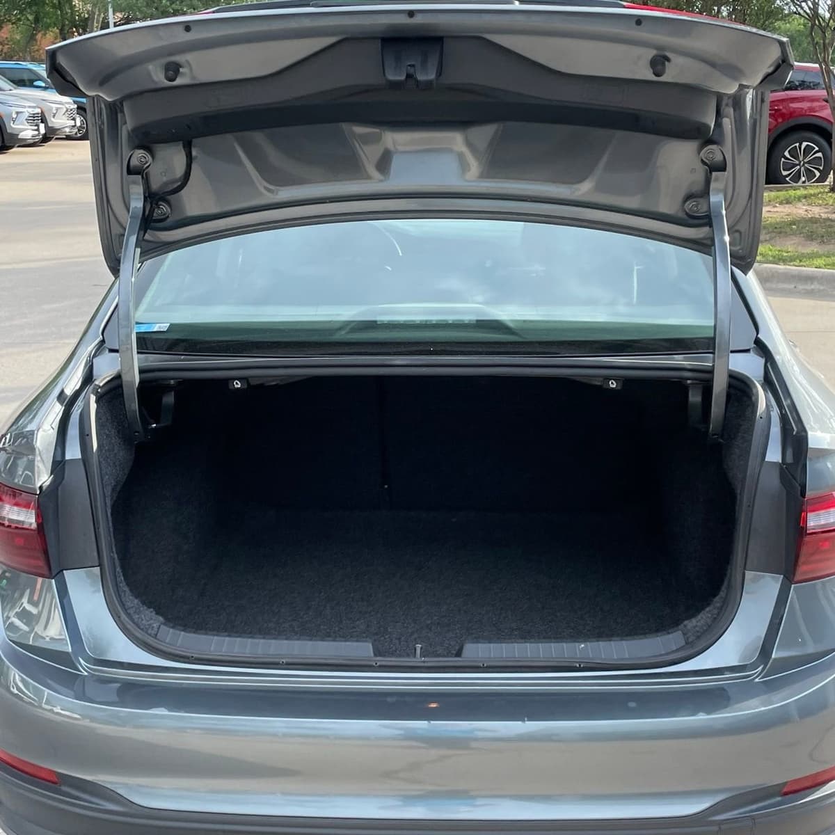2024 Volkswagen Jetta - Image 24