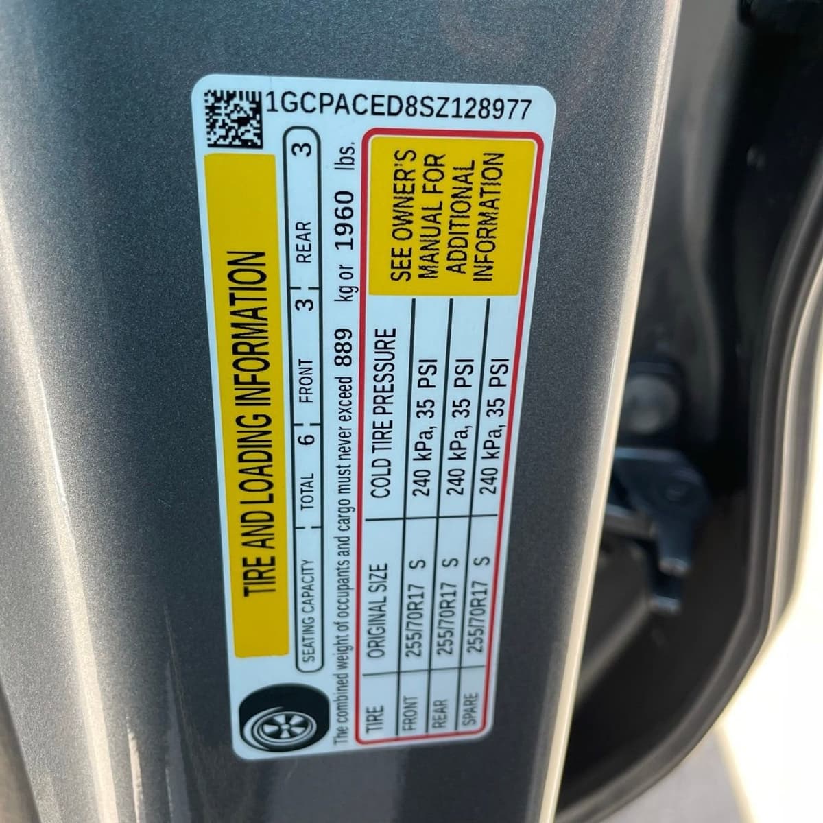 2025 Chevrolet Silverado 1500 - Image 29