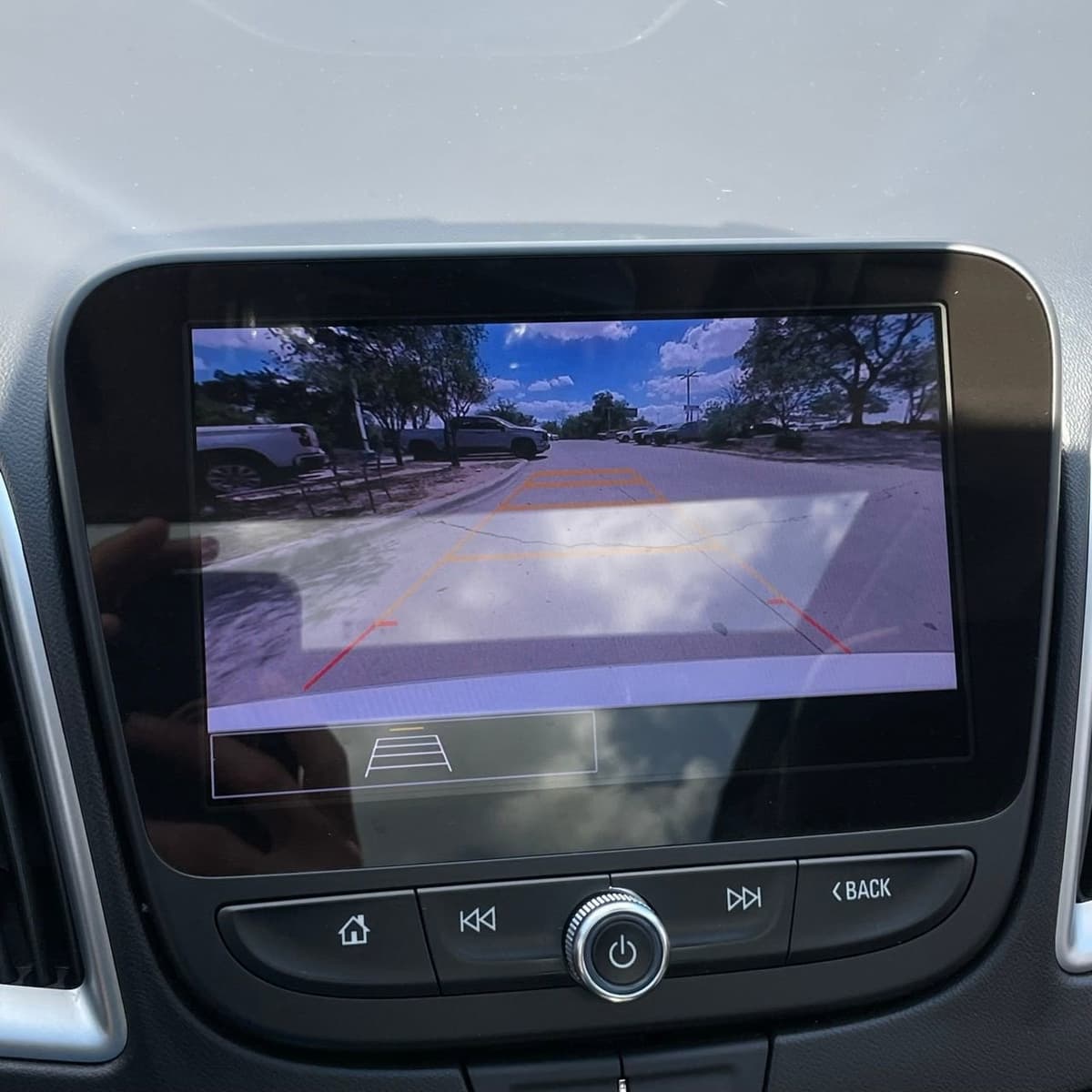 2024 Chevrolet Malibu - Image 18