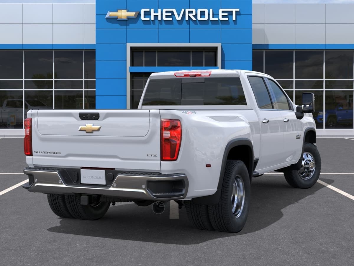 2026 Chevrolet Silverado 3500 HD - Image 4