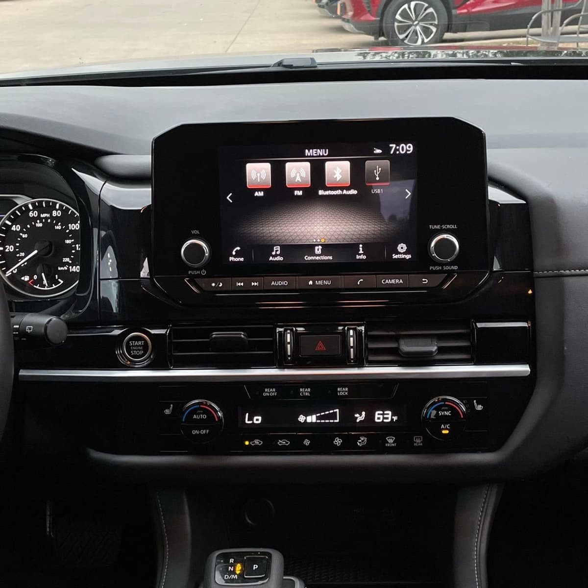 2024 Nissan Pathfinder - Image 18