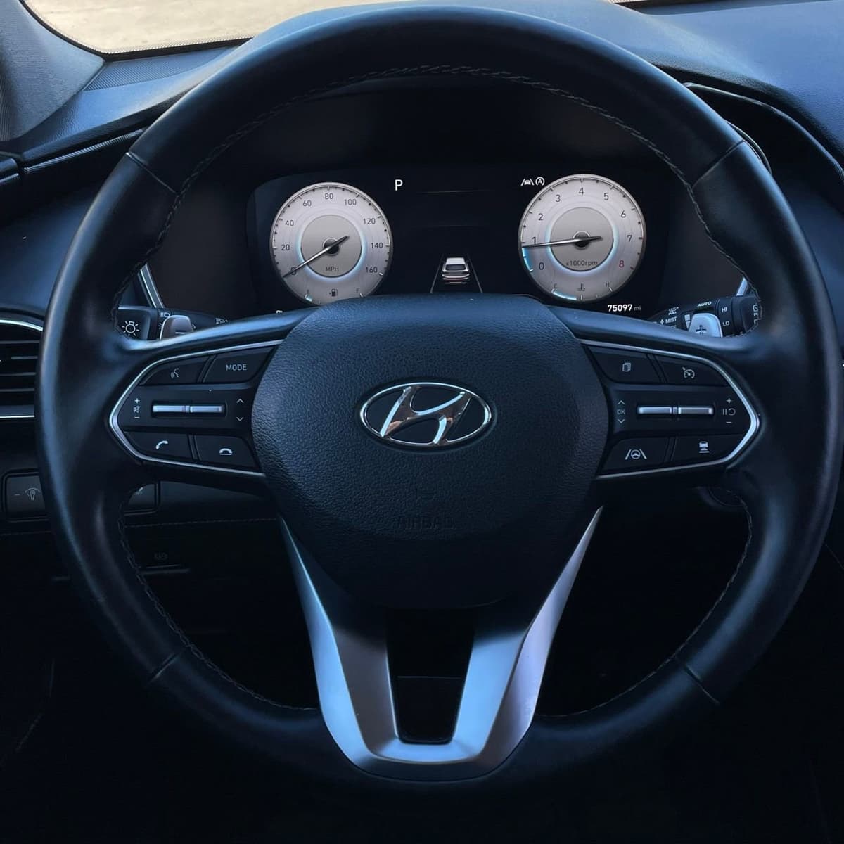 2022 Hyundai Santa Fe - Image 13