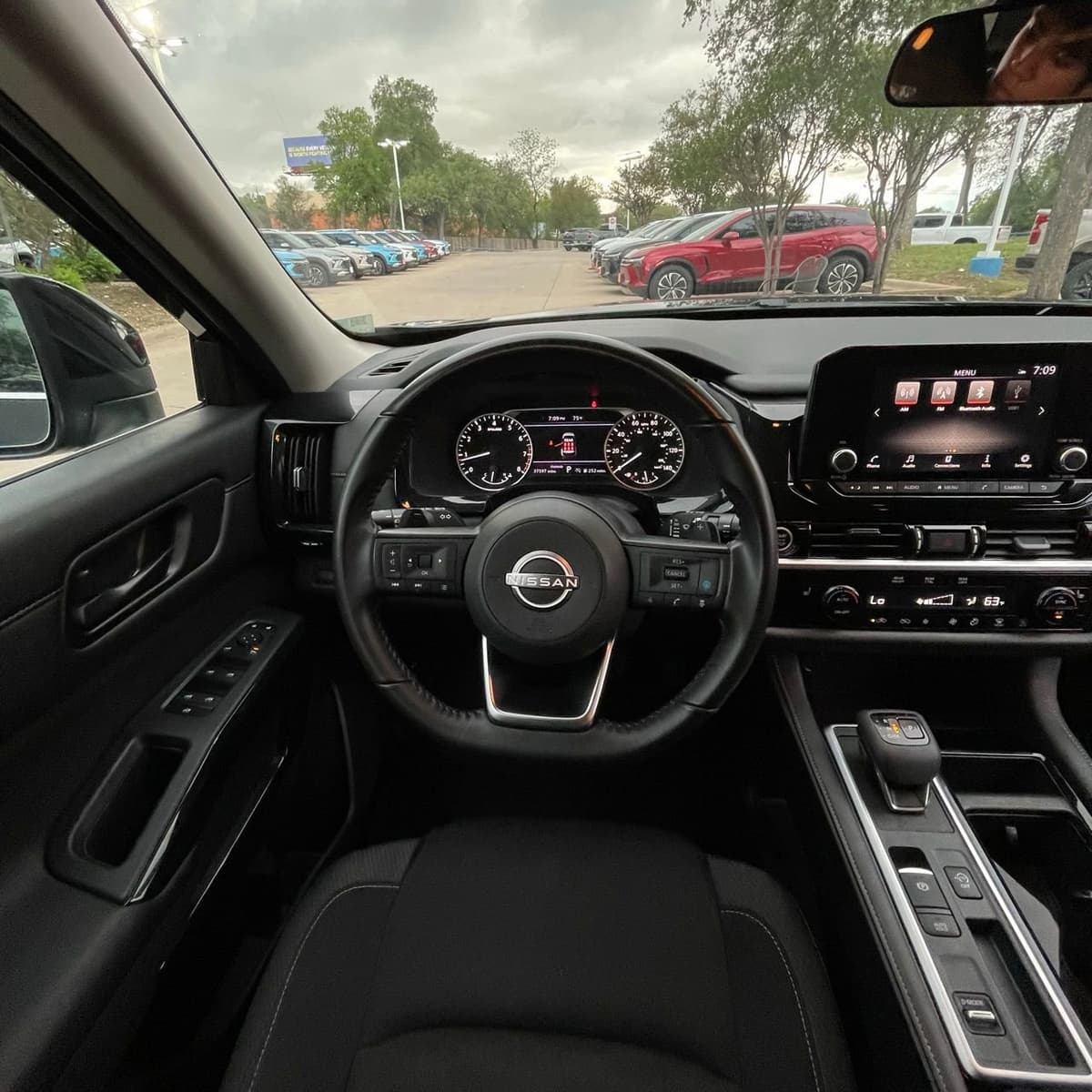 2024 Nissan Pathfinder - Image 12