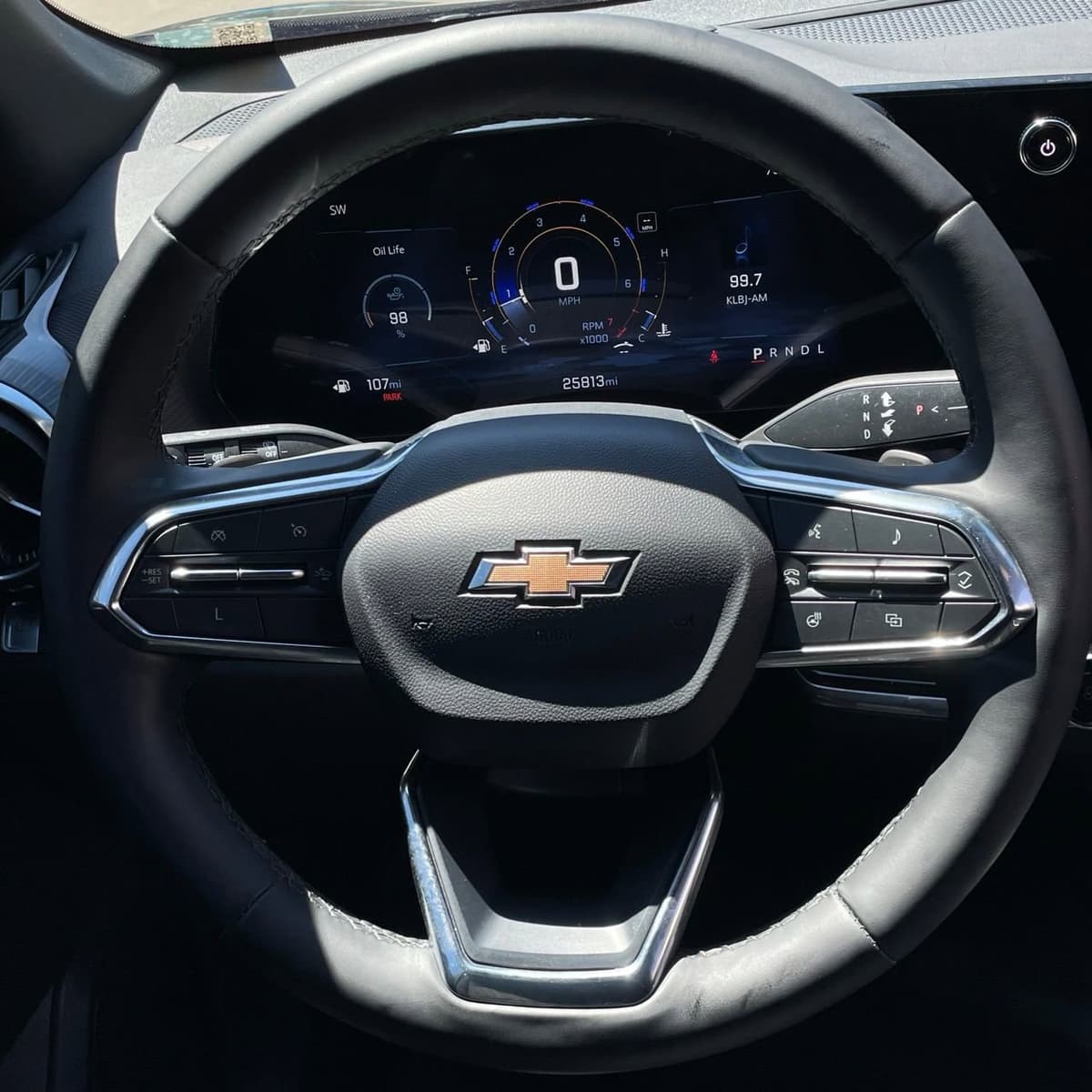 2025 Chevrolet Equinox - Image 12
