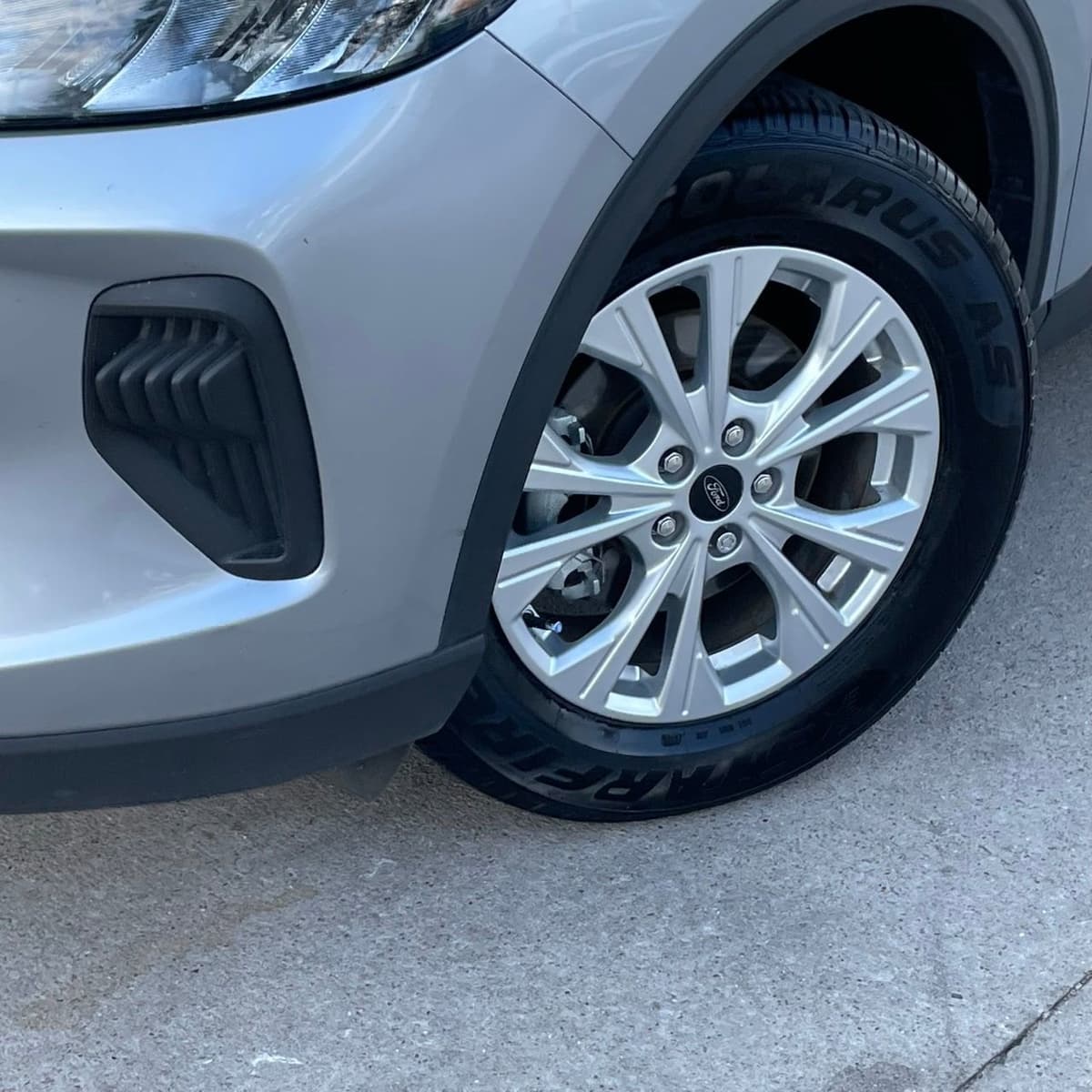 2024 Ford Escape - Image 9