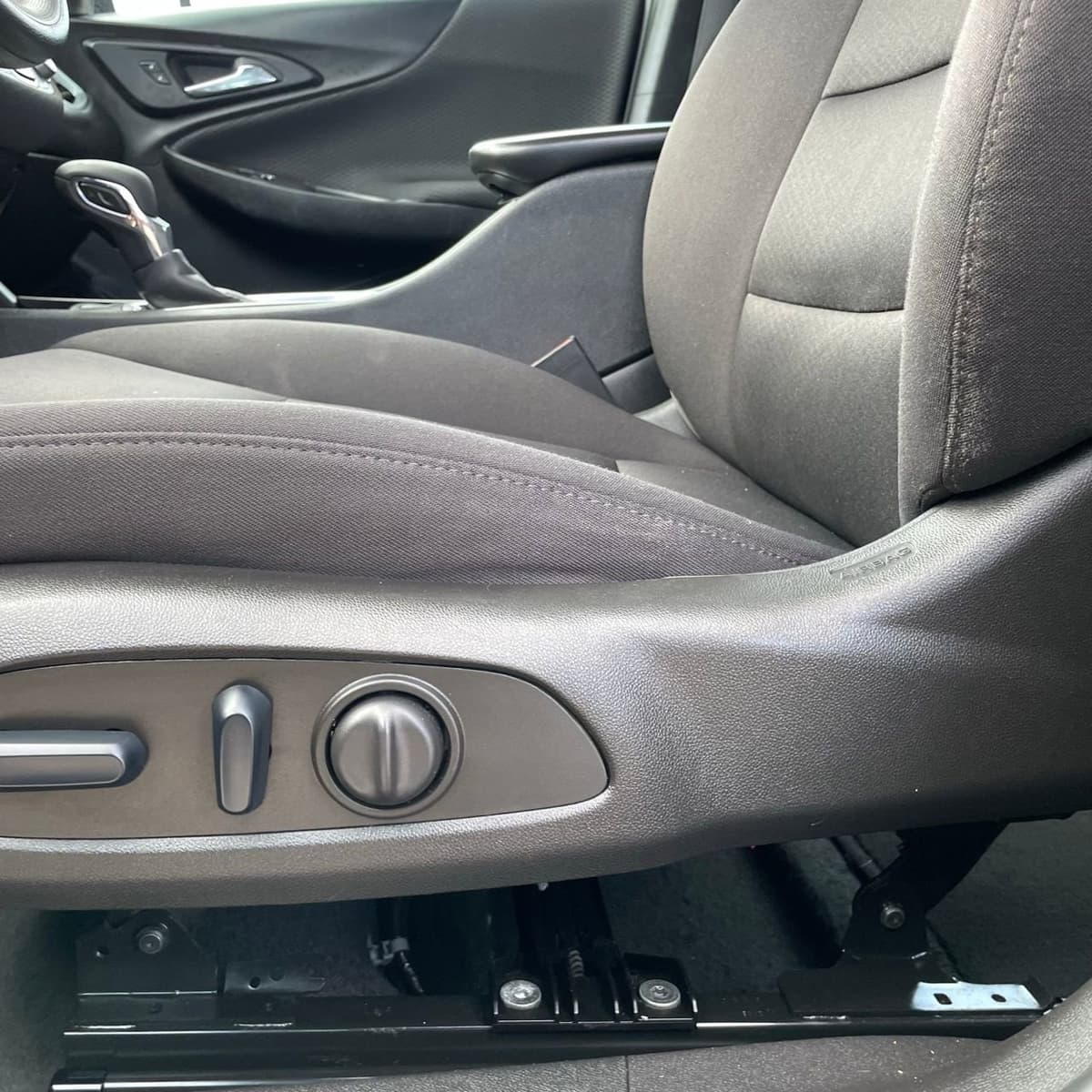 2024 Chevrolet Malibu - Image 21