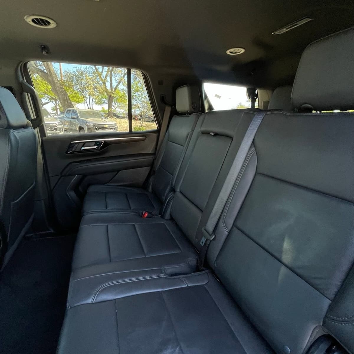 2025 Chevrolet Tahoe - Image 24