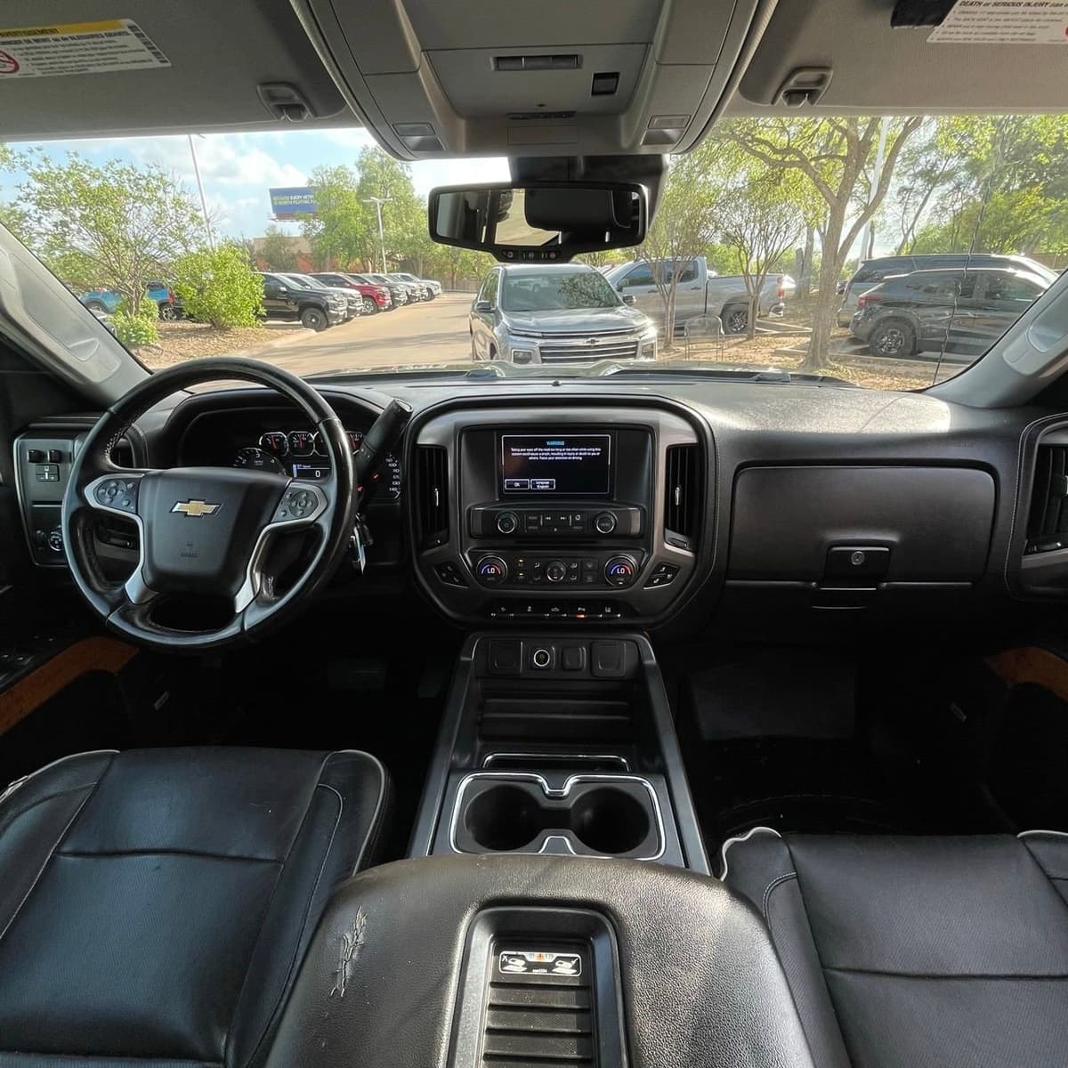 2018 Chevrolet Silverado 2500 HD - Image 11
