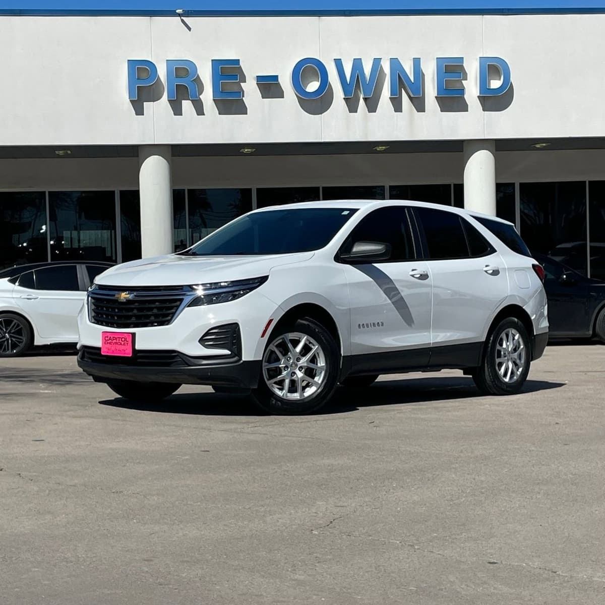 2022 Chevrolet Equinox - Image 2