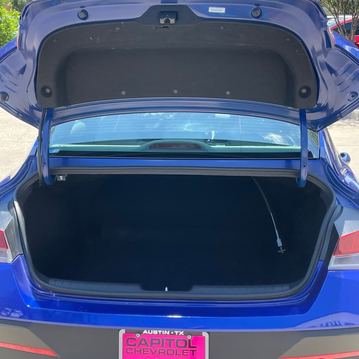 2025 Hyundai Elantra - Image 24