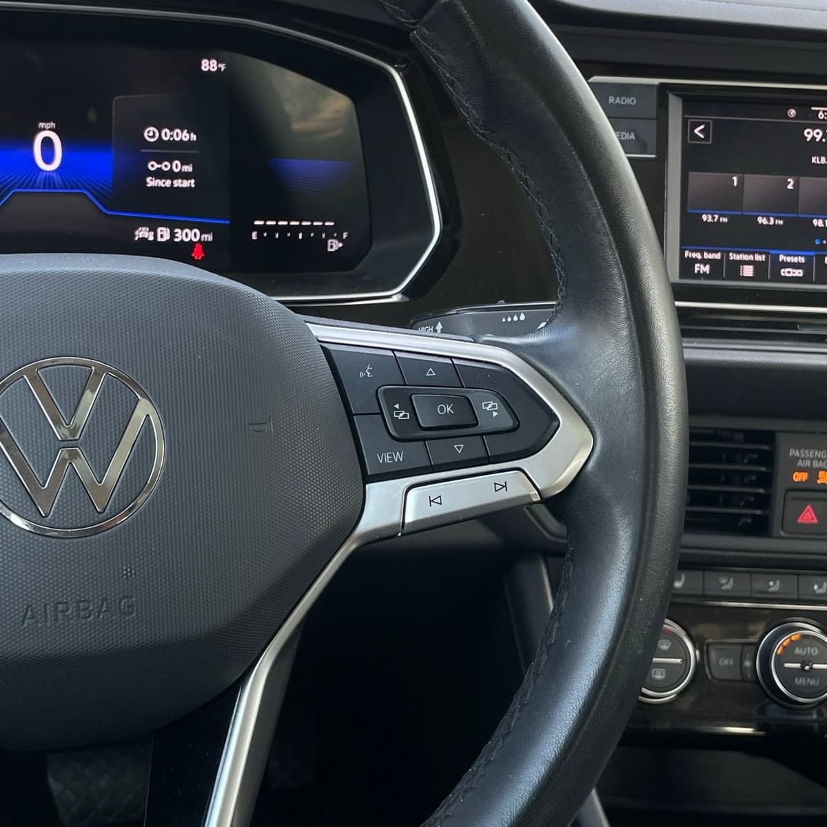 2024 Volkswagen Jetta - Image 15