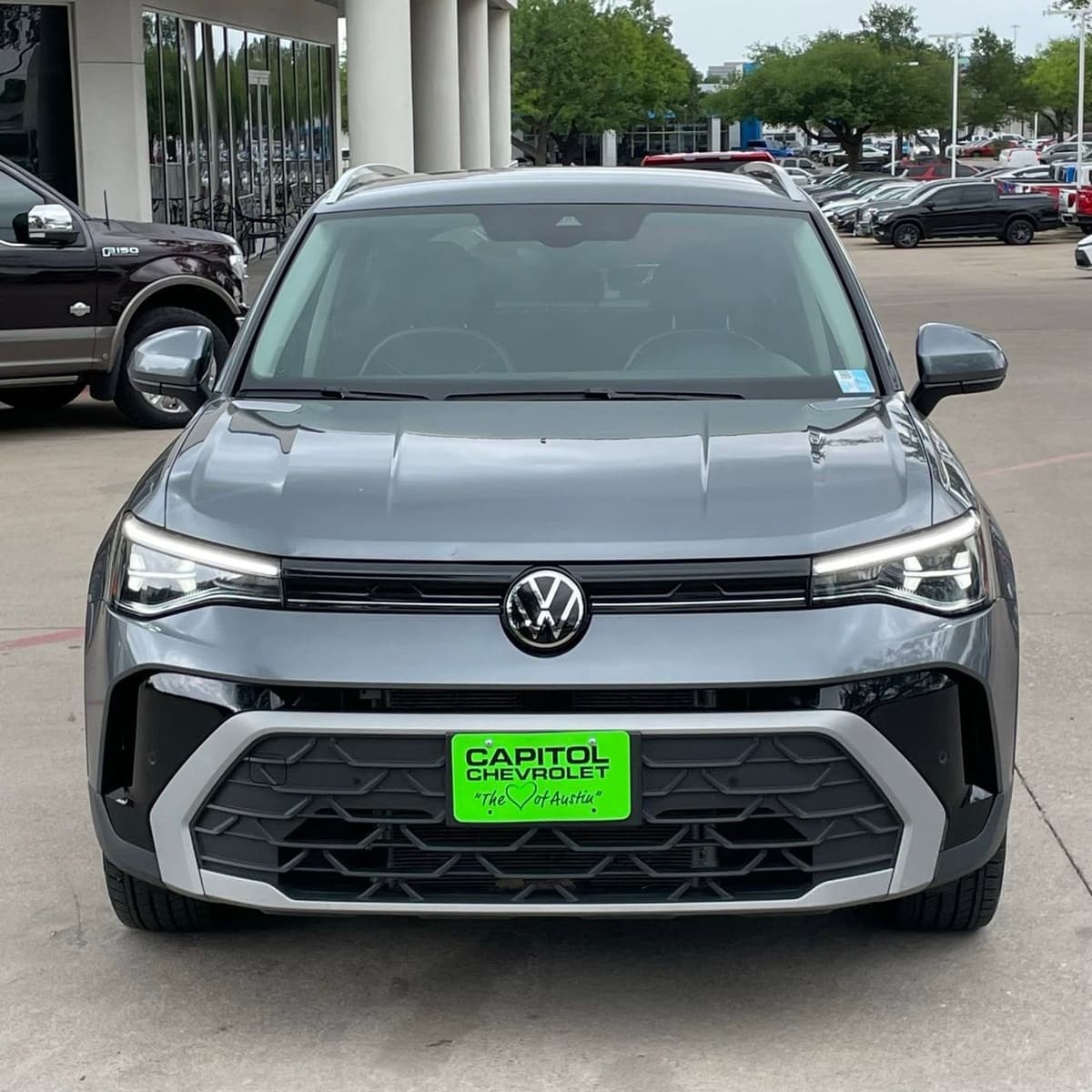 2025 Volkswagen Taos - Image 7