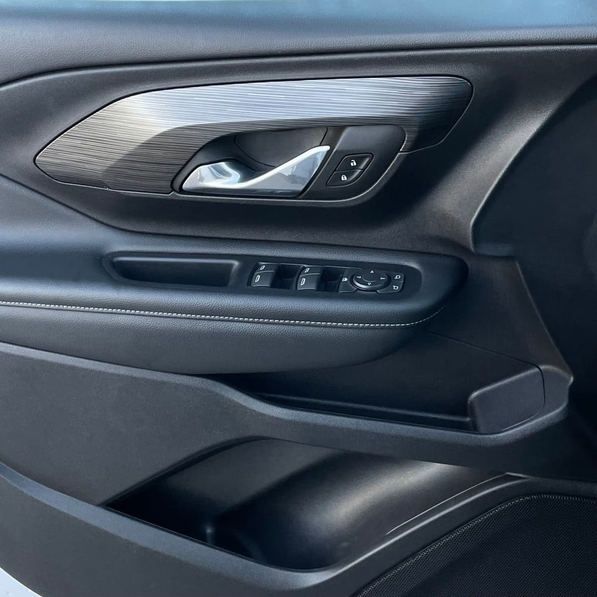 2024 GMC Terrain - Image 20