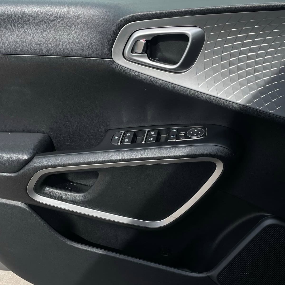 2024 Kia Soul - Image 19