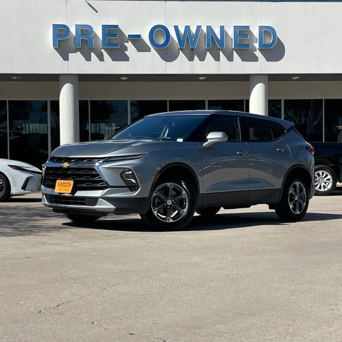 2025 Chevrolet Blazer - Image 2