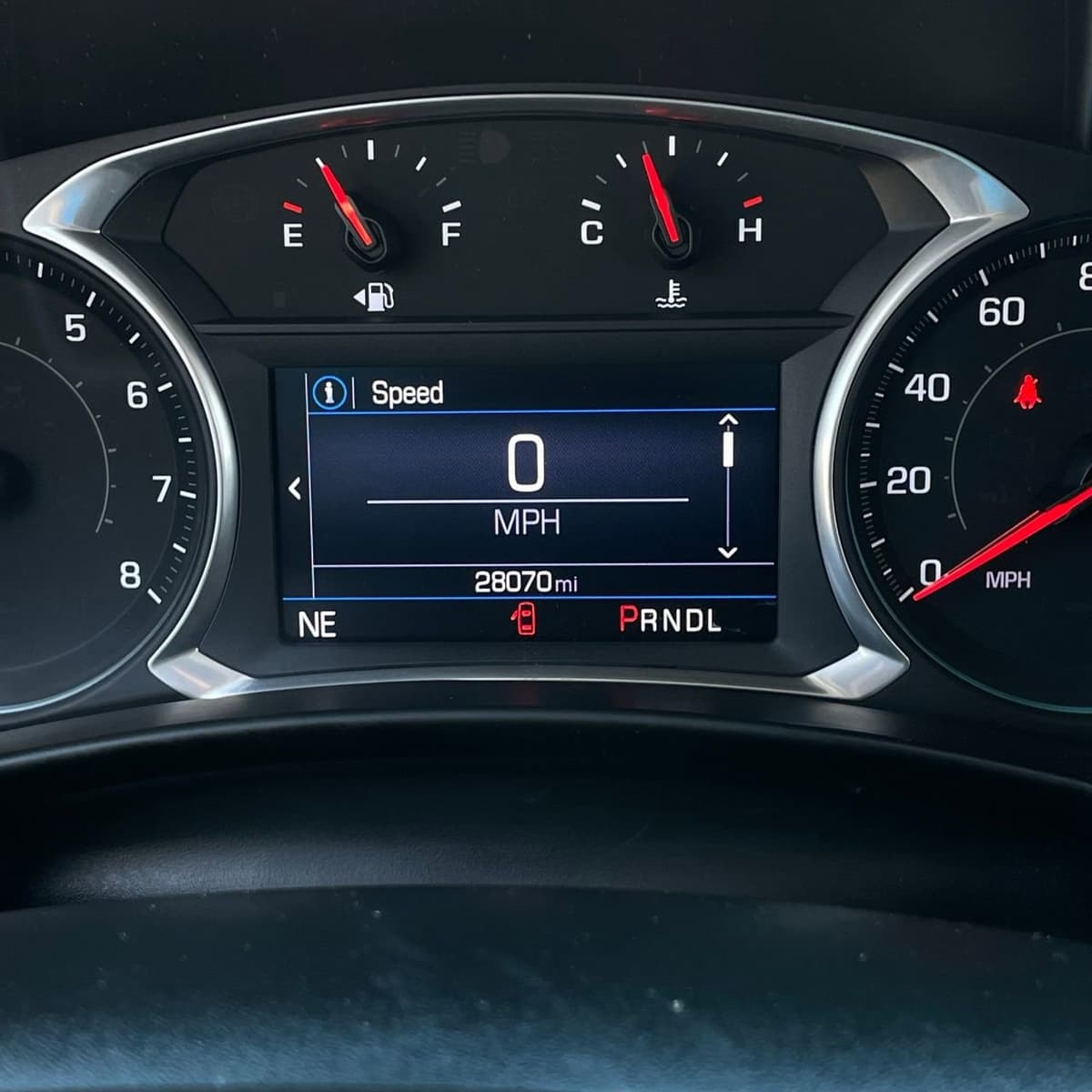 2022 Chevrolet Equinox - Image 15