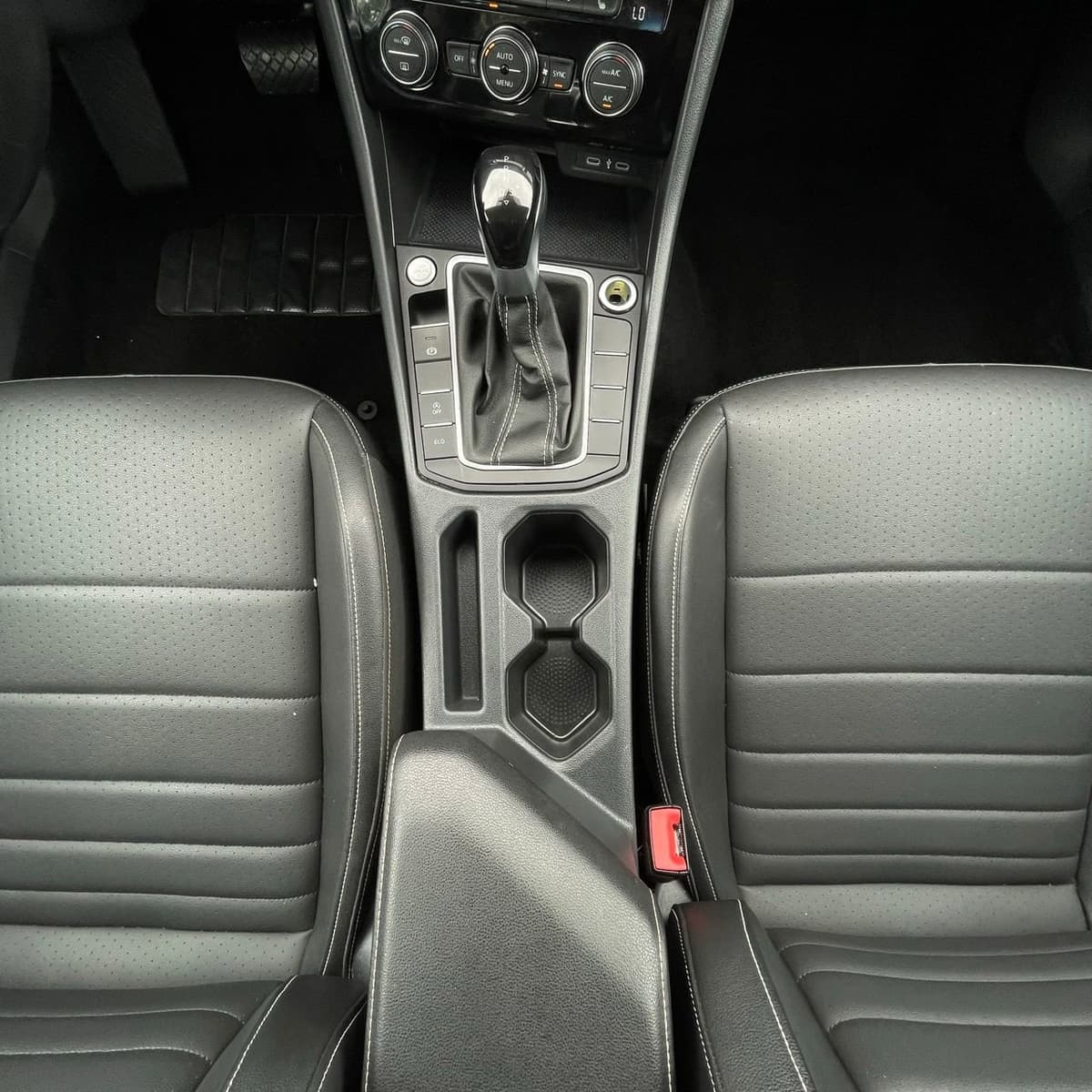 2024 Volkswagen Jetta - Image 20
