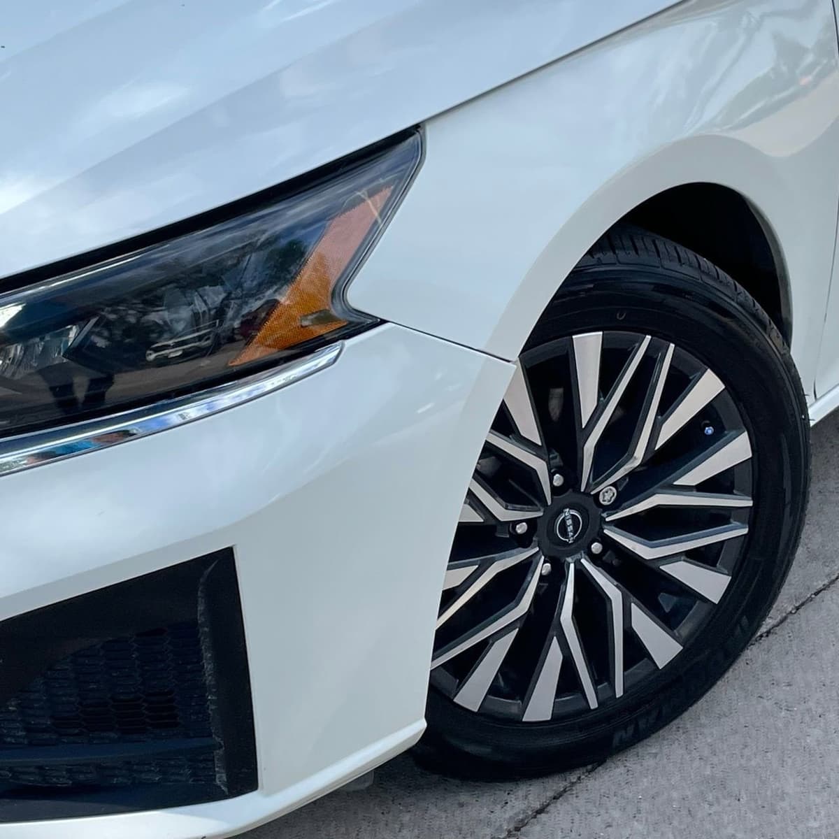 2024 Nissan Altima - Image 9