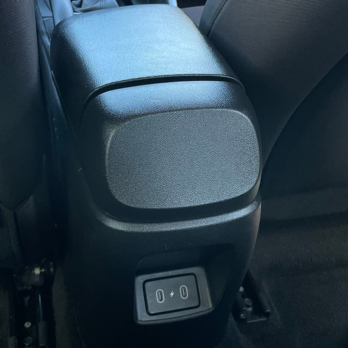 2024 Hyundai Elantra - Image 24