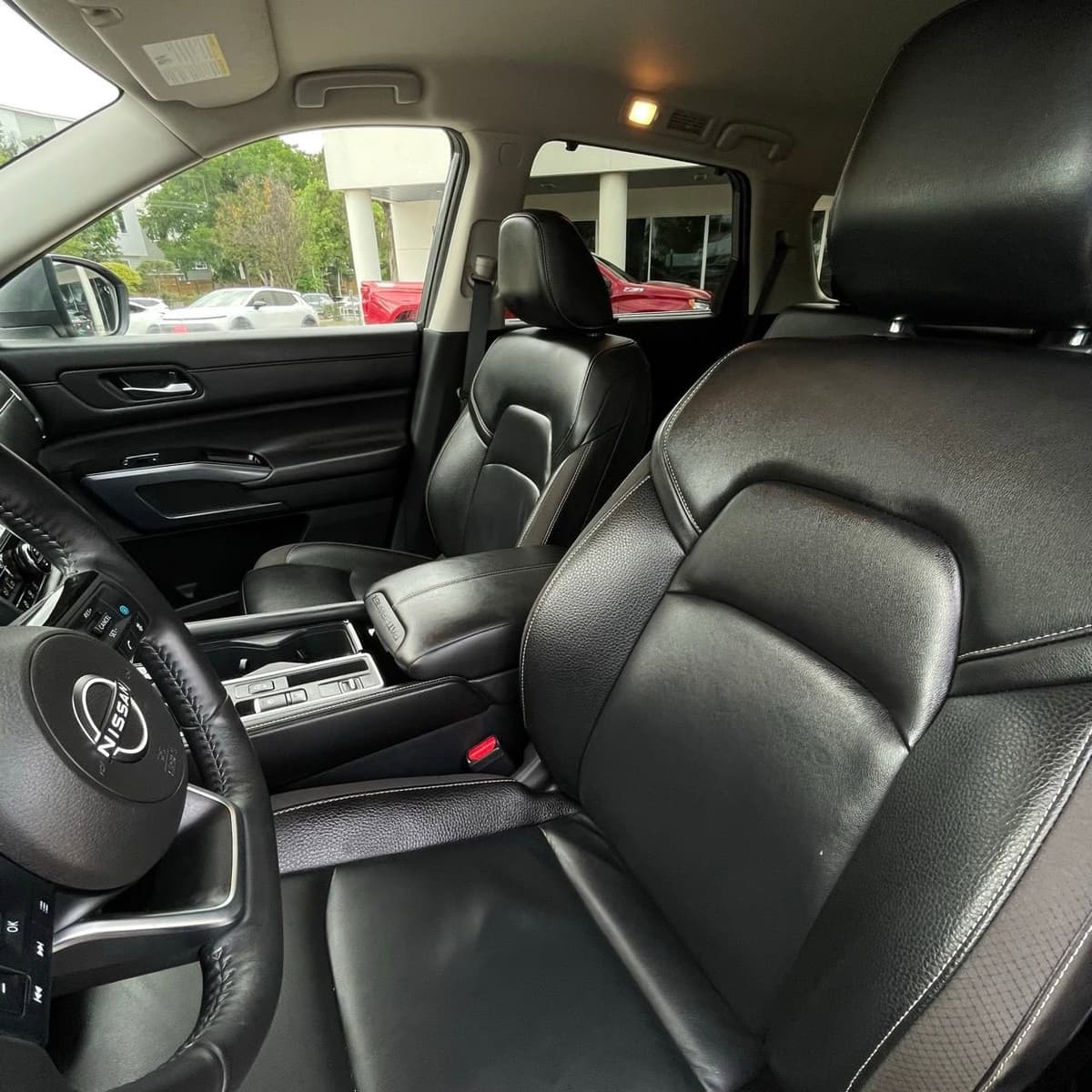 2025 Nissan Pathfinder - Image 22