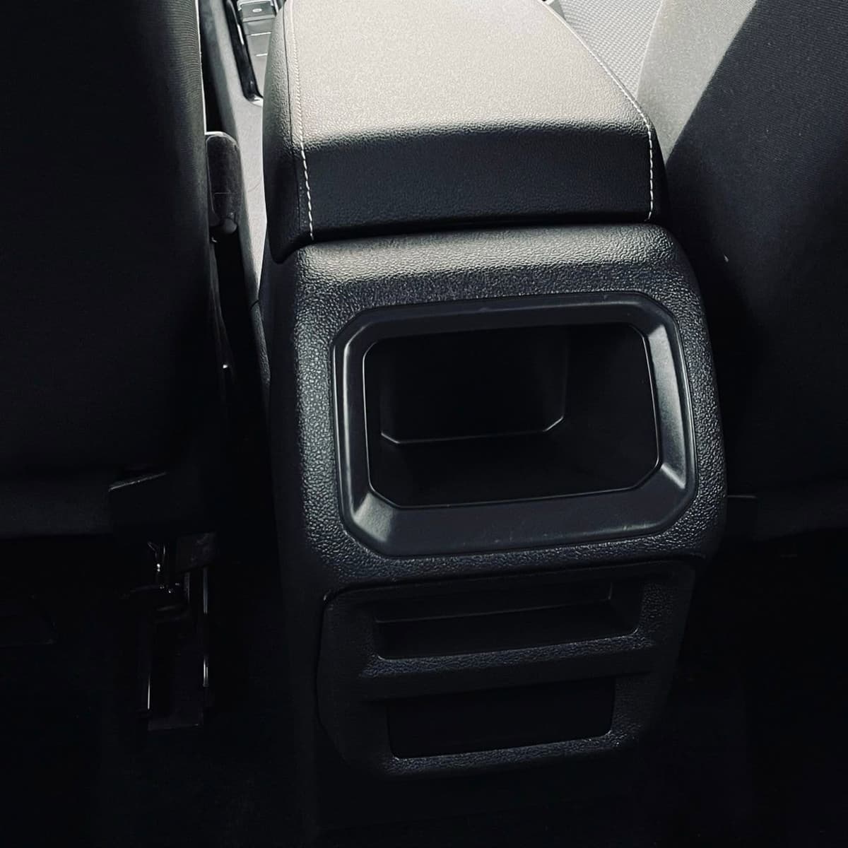 2024 Volkswagen Taos - Image 22