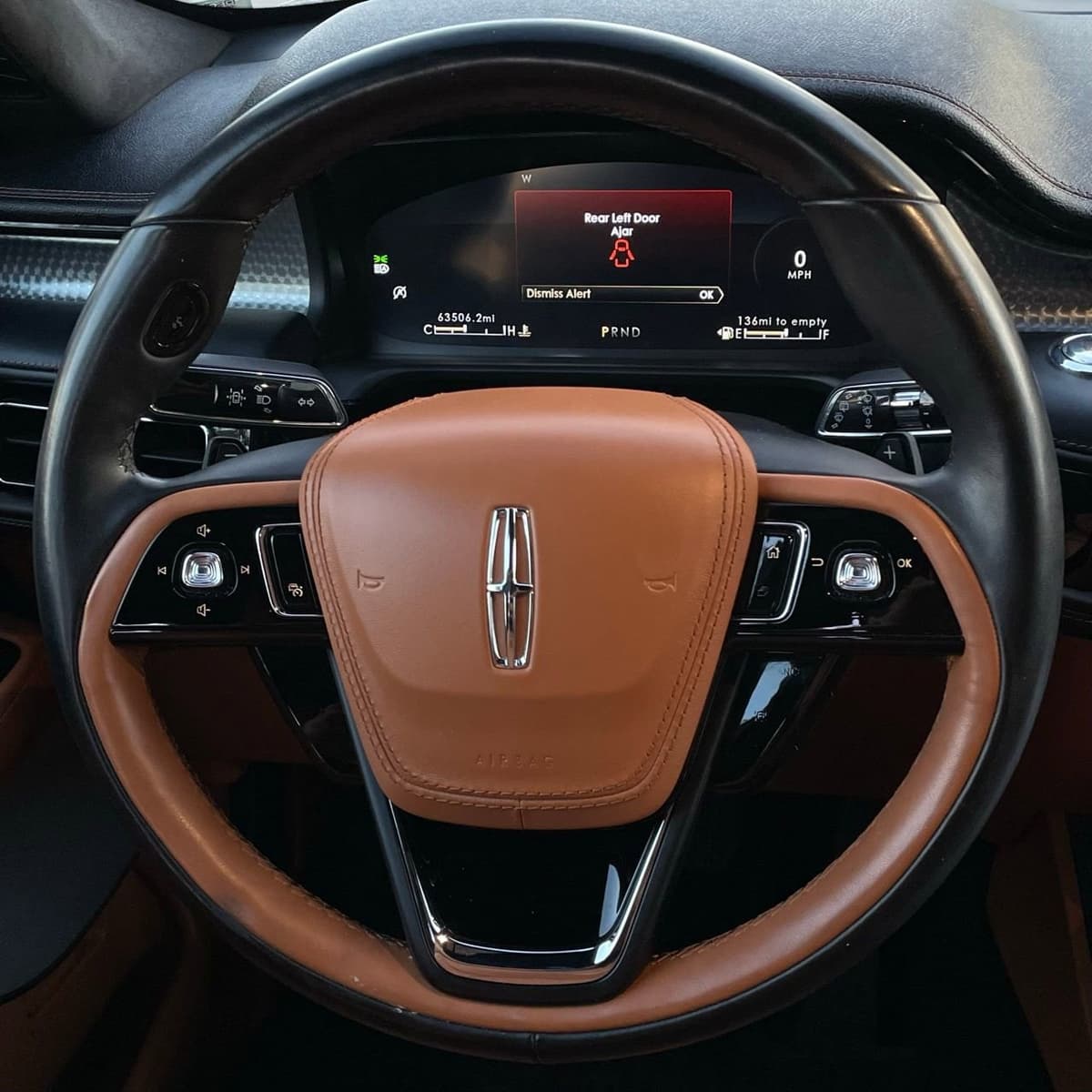 2020 Lincoln Aviator - Image 12