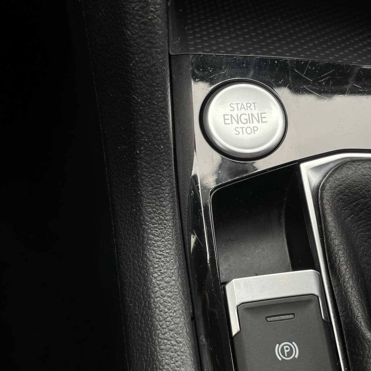 2024 Volkswagen Taos - Image 15