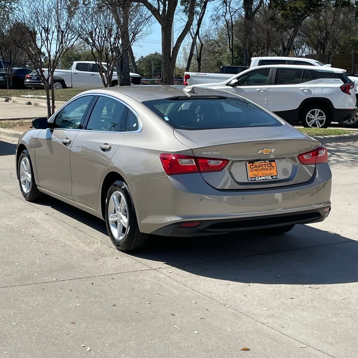 2024 Chevrolet Malibu - Image 4