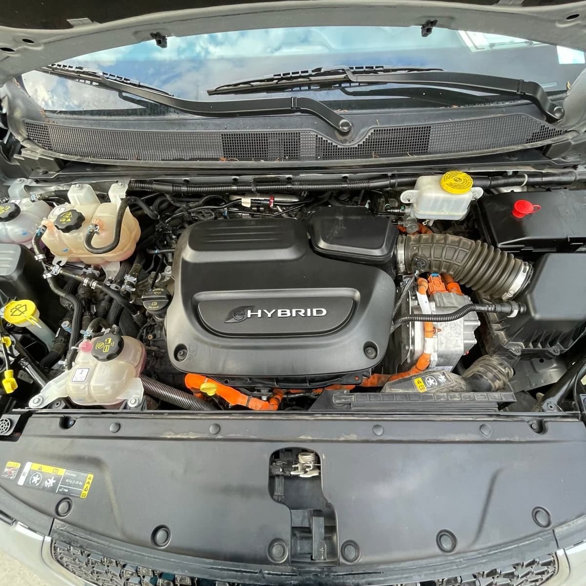 2023 Chrysler Pacifica - Image 25