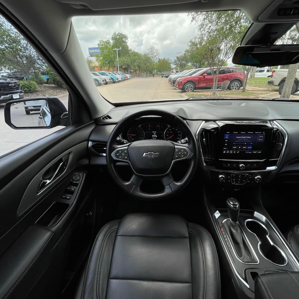 2020 Chevrolet Traverse - Image 12