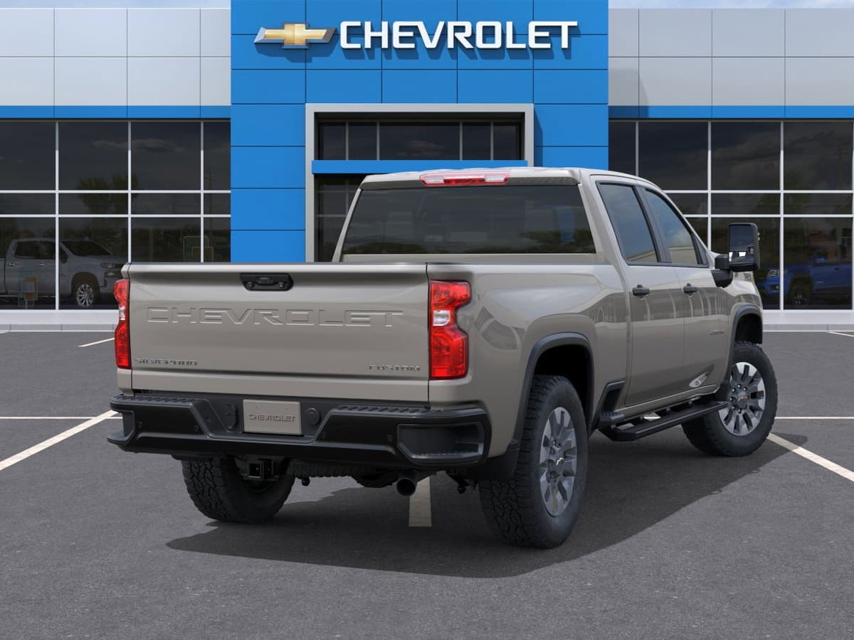 2026 Chevrolet Silverado 2500 HD - Image 4