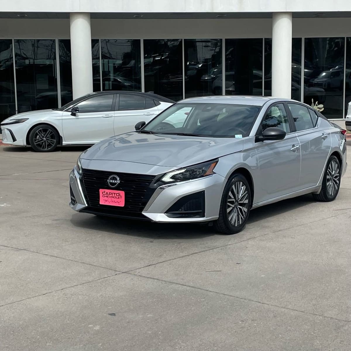 2024 Nissan Altima - Image 10