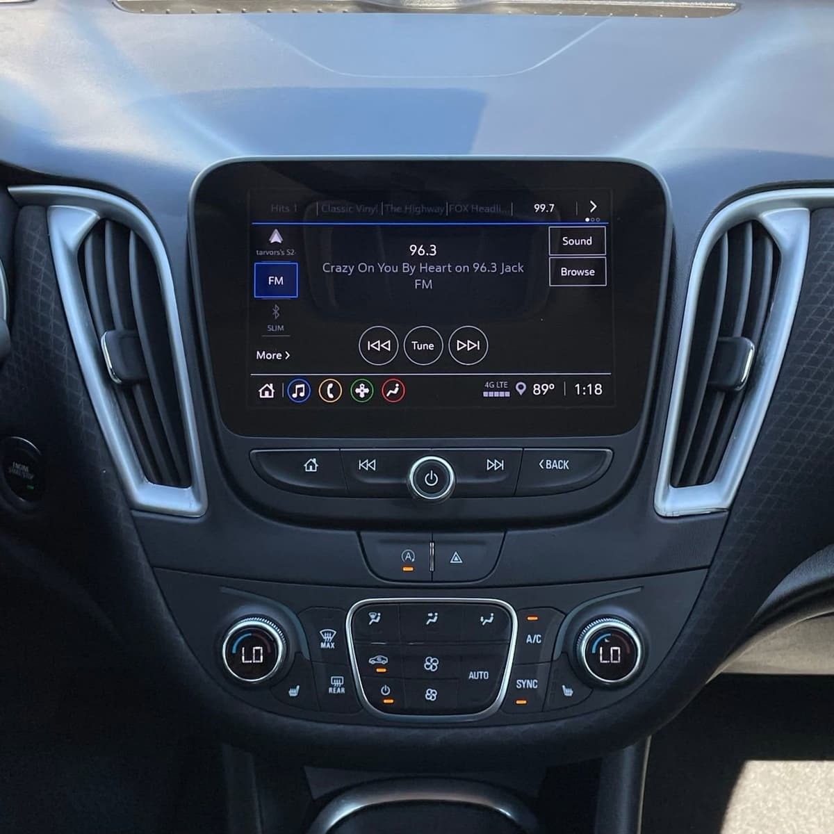 2024 Chevrolet Malibu - Image 18