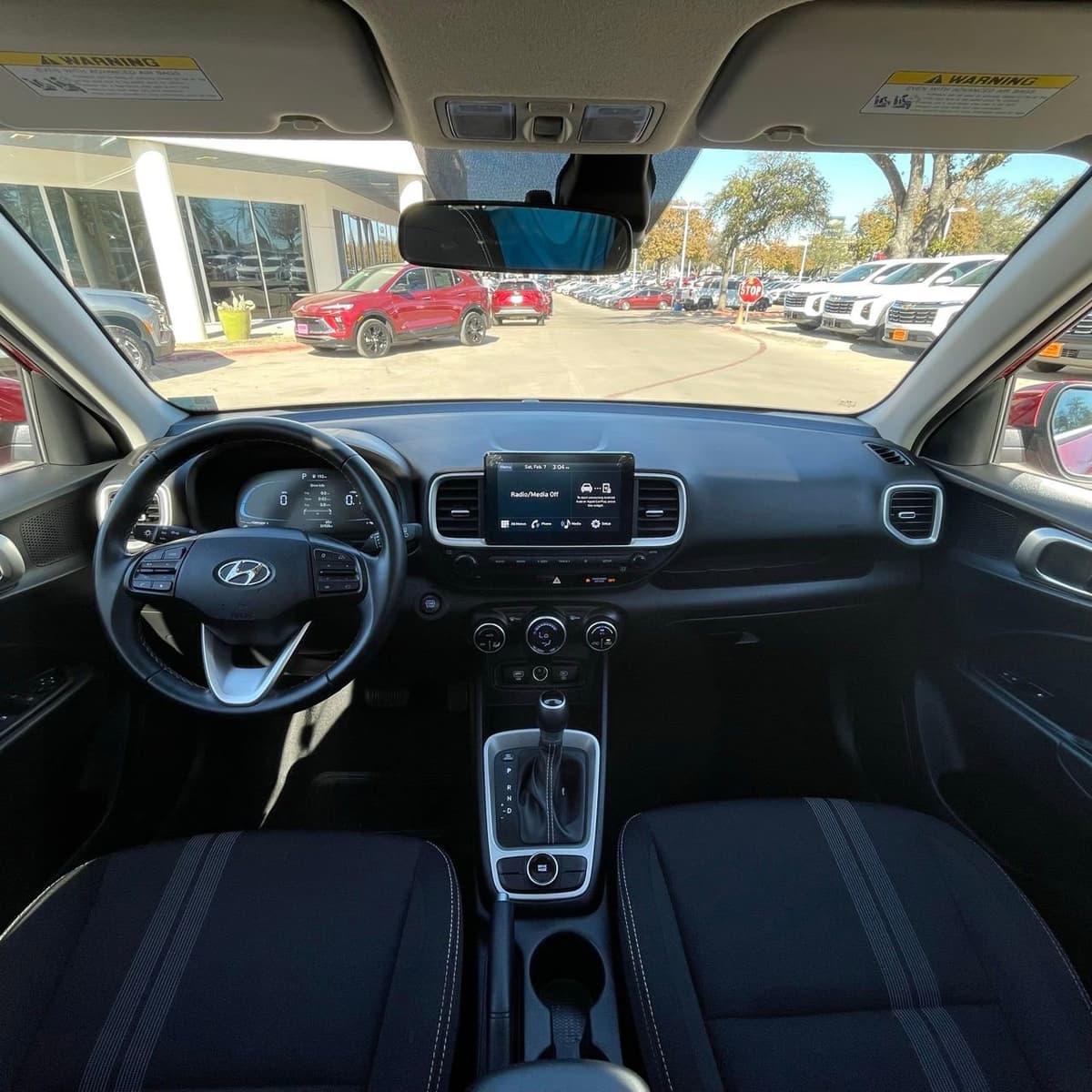 2025 Hyundai Venue - Image 10