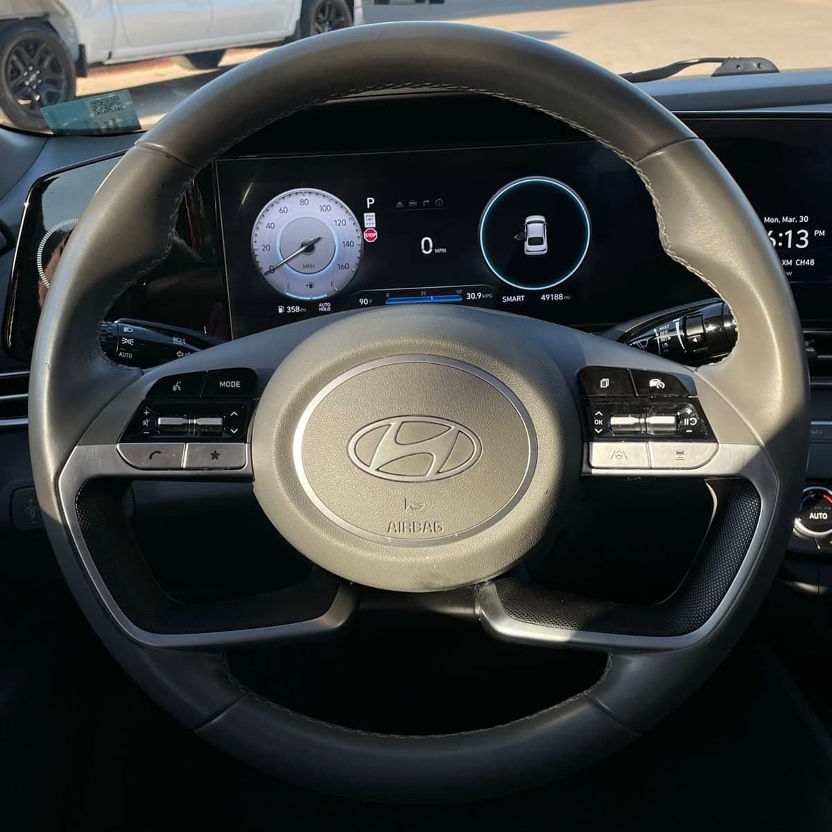 2025 Hyundai Elantra - Image 12