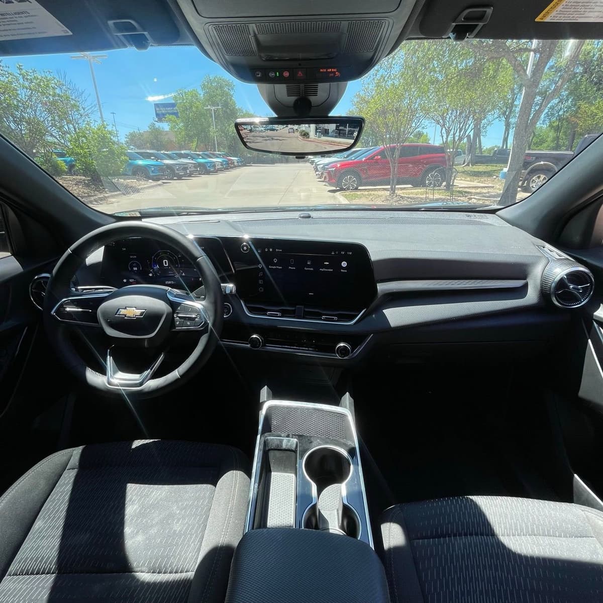 2025 Chevrolet Equinox - Image 10