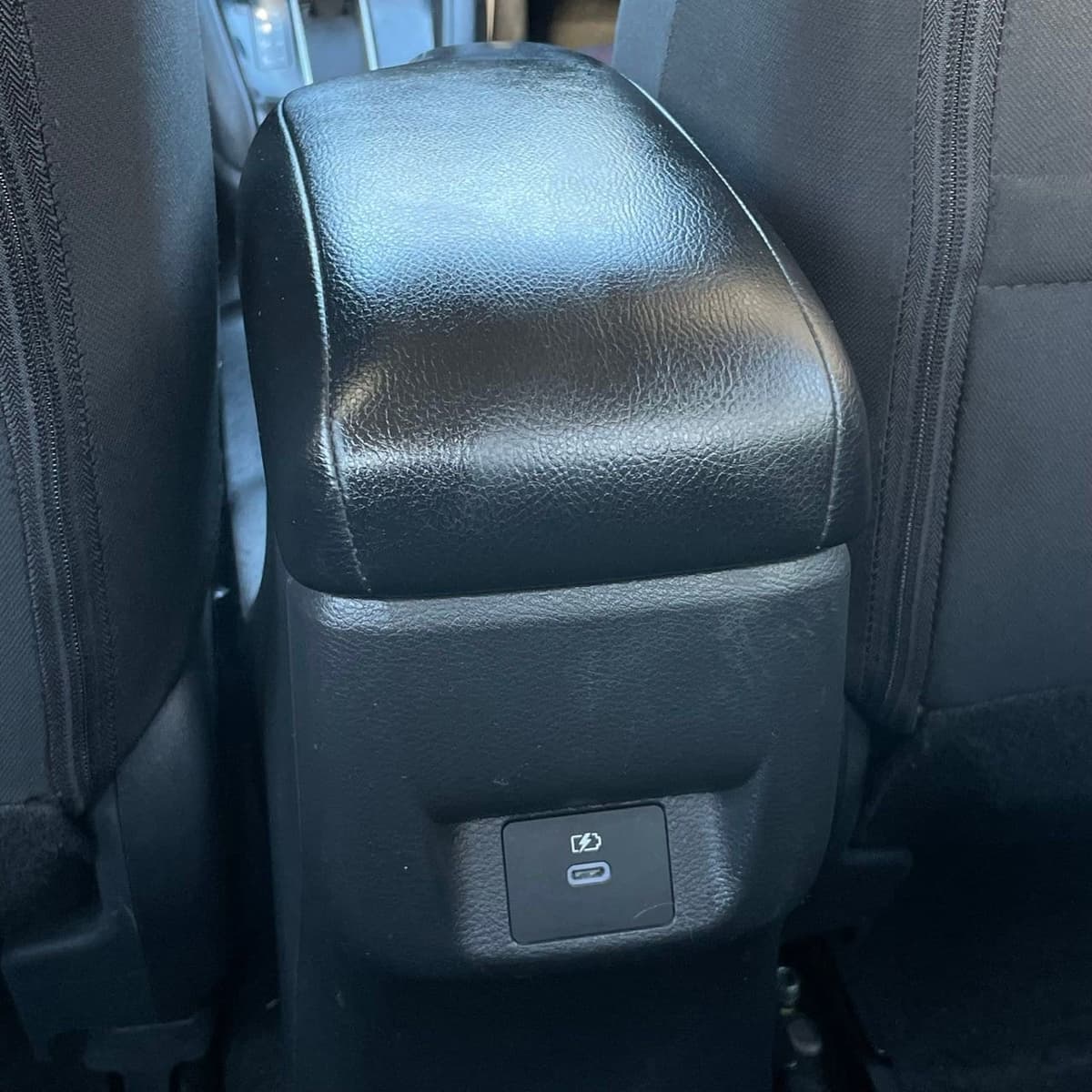 2024 Nissan Versa - Image 25