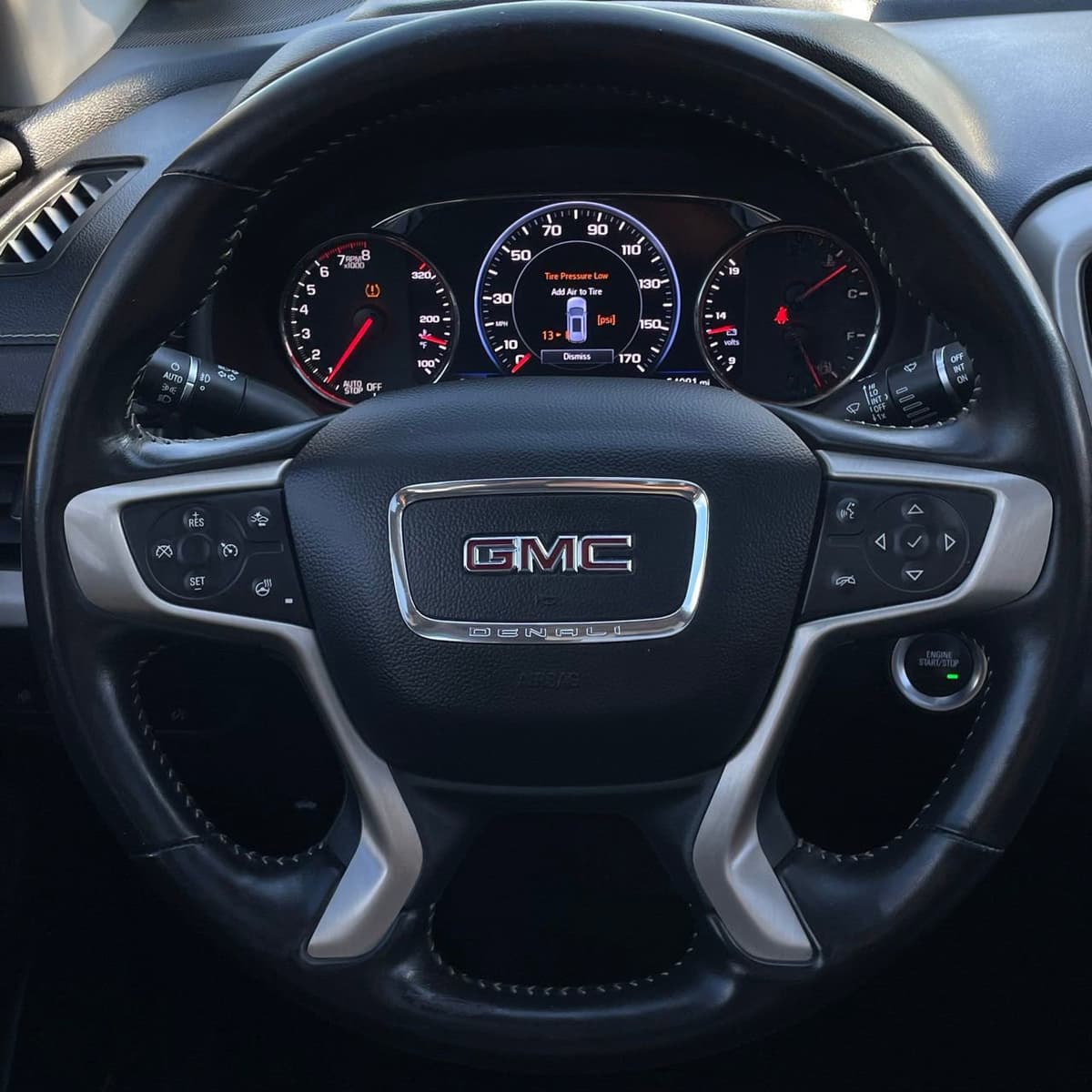 2022 GMC Terrain - Image 13